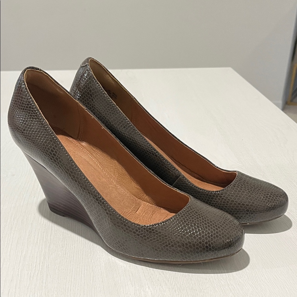 Clarks Textured Brown Wedge Shoes